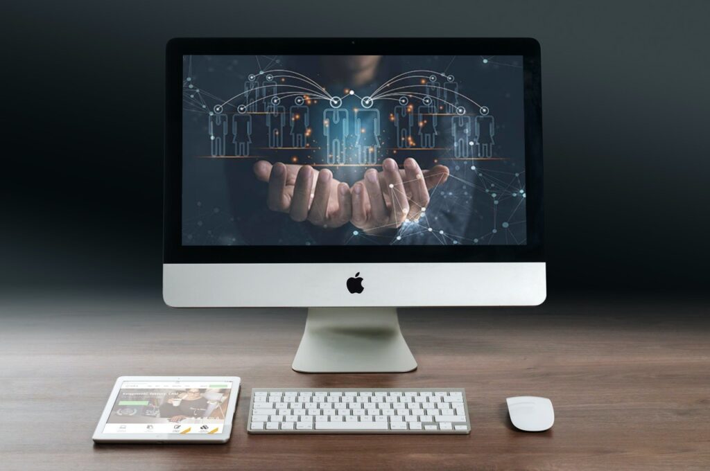 On Cloud vs On Premise HR Software in Riyadh : برامج الرواتب في السعودية